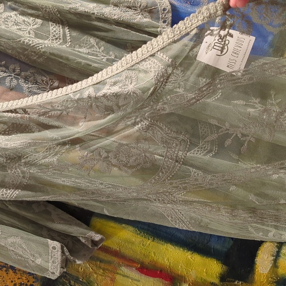 Miss Chievous Lace Mesh Kimono size L/XL in sage leaf - Picture 8 of 11